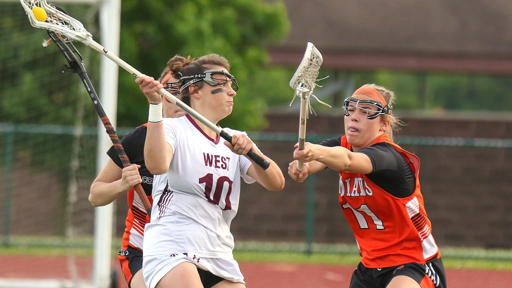 Tavares reaches milestone, propels Belleville West to playoff victory over Minooka